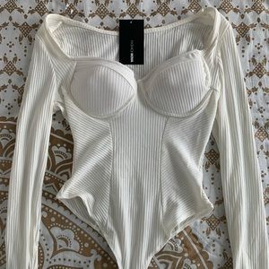 NWT 💫 Ivory “Pauline” Bodysuit, Ripped & Cups